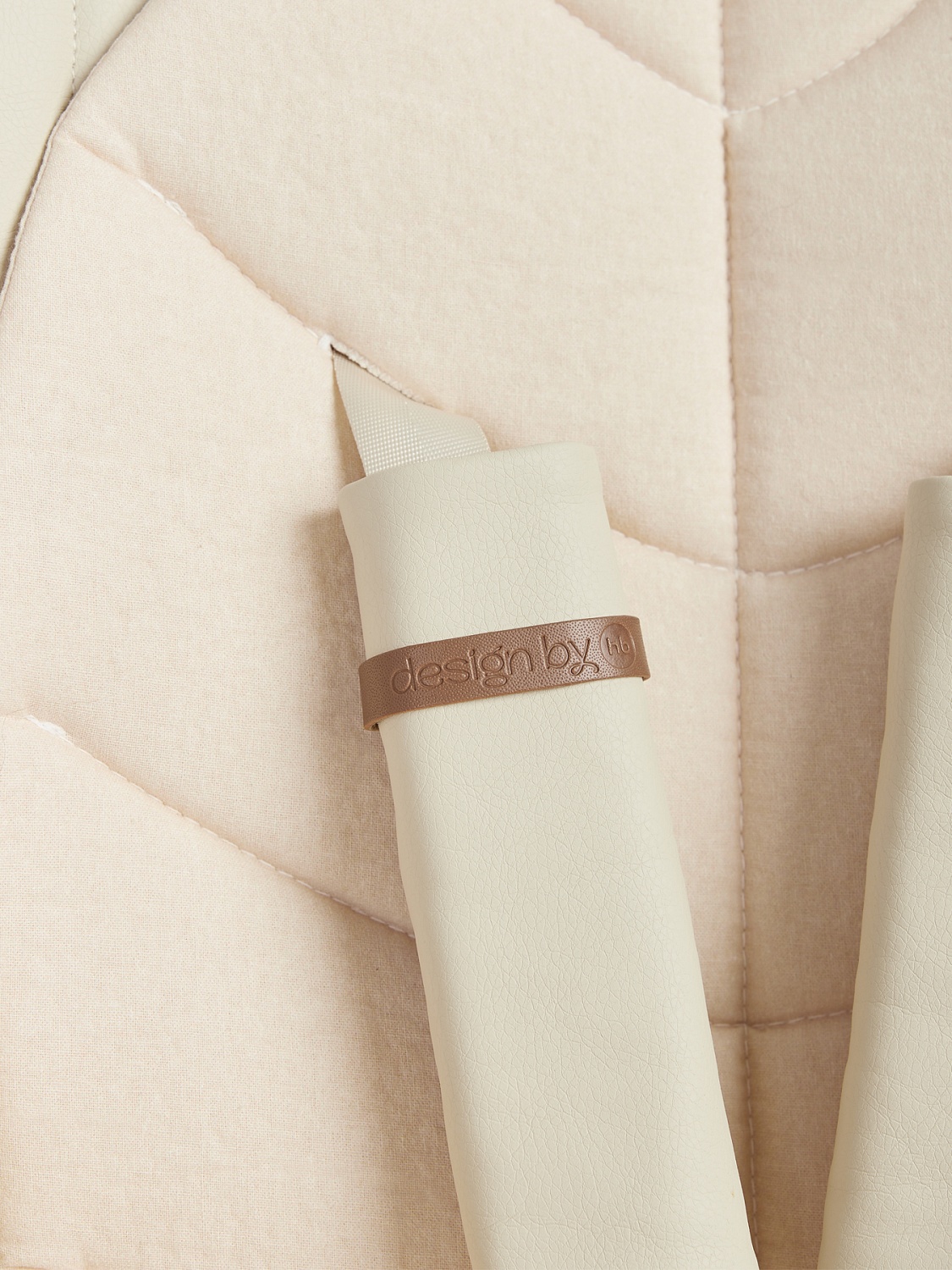 Happy Baby Стул для кормления BERNY LUX, beige new