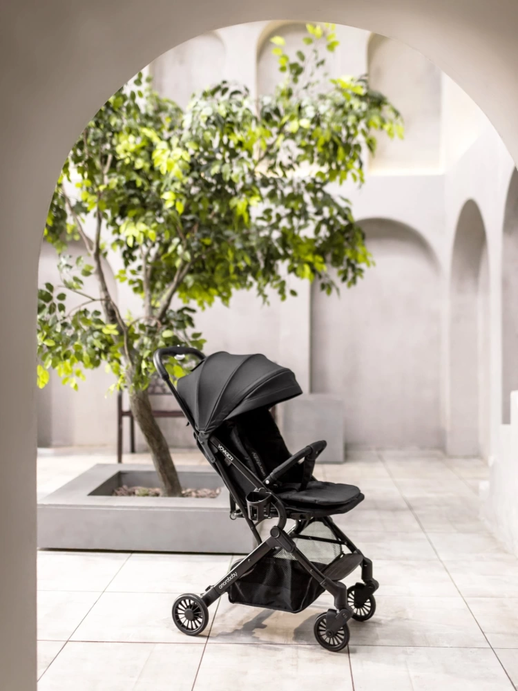 Коляска прогулочная AMAROBABY VOYAGER, чёрный