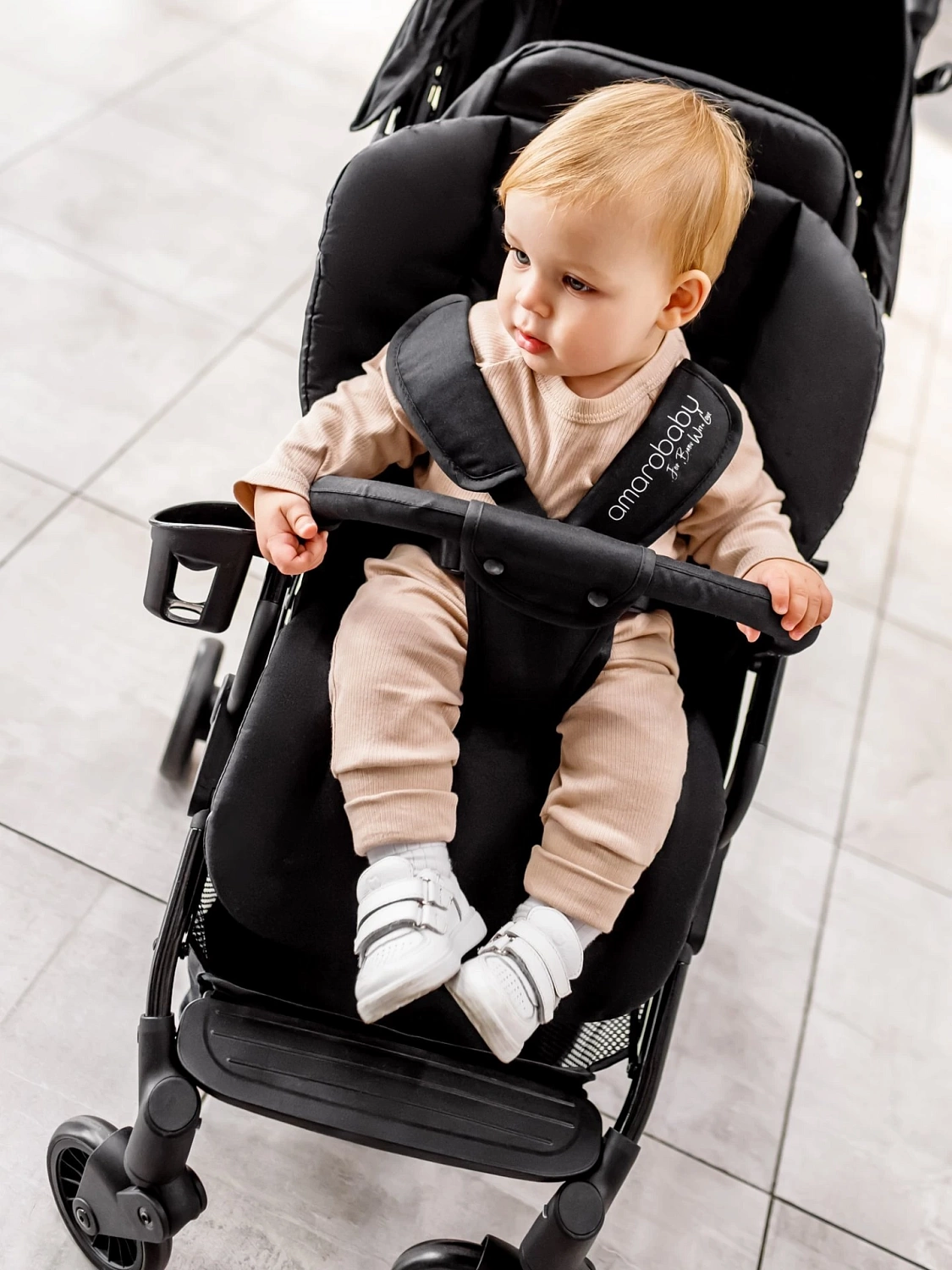 Коляска прогулочная AMAROBABY VOYAGER, чёрный